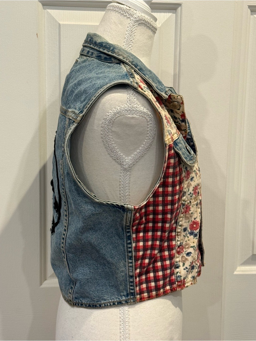 Vintage Patchwork Denim Vest Floral Plaid Western Boho USA - Picture 5 of 8